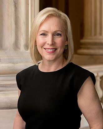Kirsten Gillibrand height profile photo