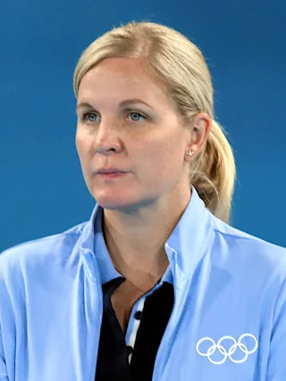 Kirsty Coventry height profile photo