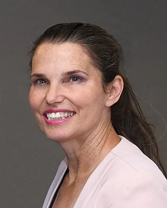 Kirsty Duncan height profile photo