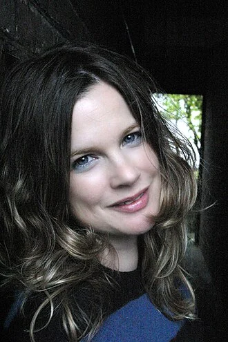 Kirsty Hawkshaw height profile photo