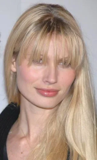 Kirsty Hume height profile photo