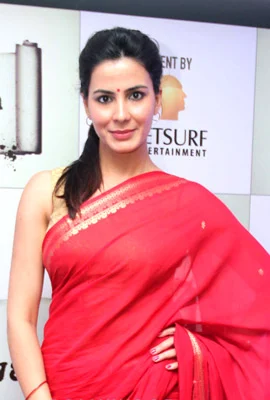 Kirti Kulhari height profile photo