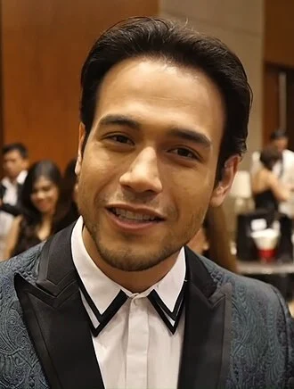 Kit Thompson height profile photo