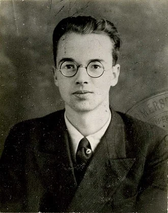 Klaus Fuchs height profile photo