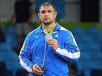 Komeil Ghasemi height profile photo