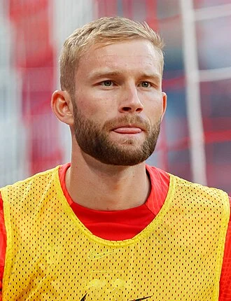 Konrad Laimer height profile photo