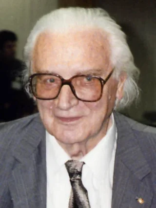 Konrad Zuse height profile photo
