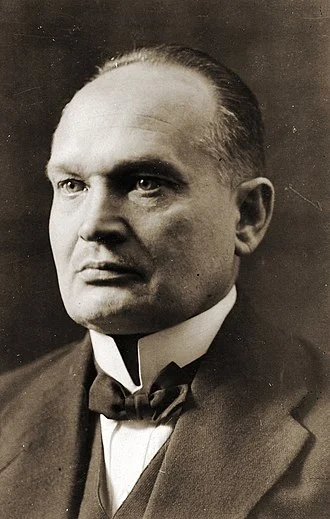 Konstantin Päts height profile photo