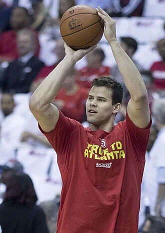 Kris Humphries height profile photo
