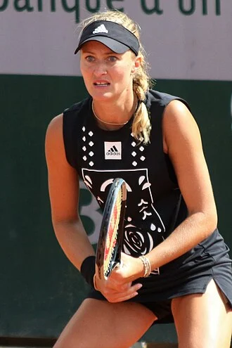 Kristina Mladenovic height profile photo