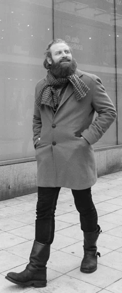 Kristofer Hivju height profile photo