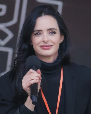 Krysten Ritter height profile photo