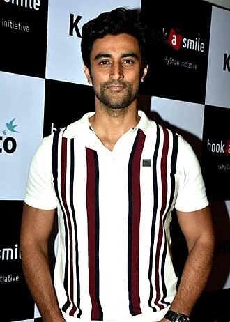 Kunal Kapoor (actor, born 1977) height profile photo