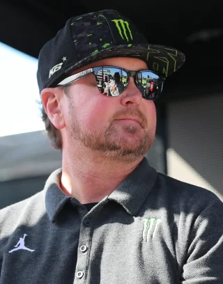 Kurt Busch height profile photo