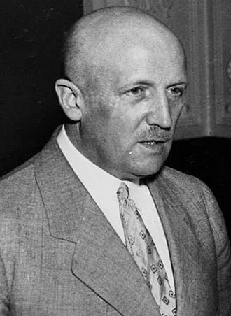 Kurt von Schleicher height profile photo