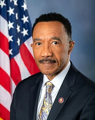 Kweisi Mfume height profile photo