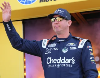 Kyle Busch height profile photo