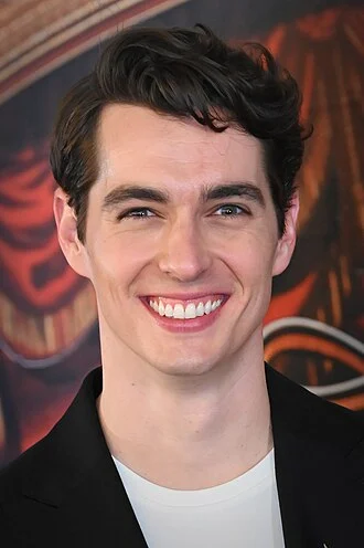 Kyle Selig height profile photo