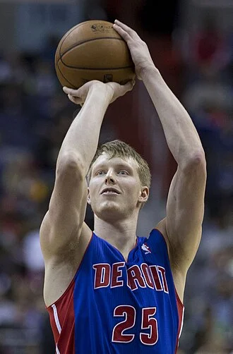 Kyle Singler height profile photo