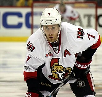 Kyle Turris height profile photo