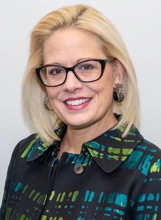 Kyrsten Sinema height profile photo