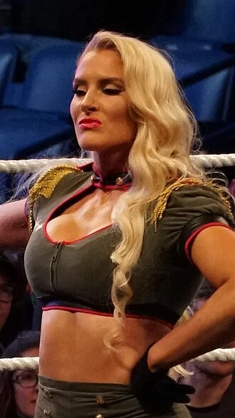 Lacey Evans height profile photo