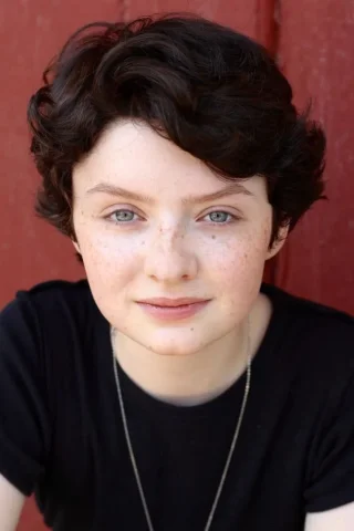 Lachlan Watson height profile photo