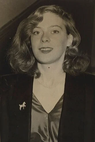 Lady Caroline Blackwood height profile photo