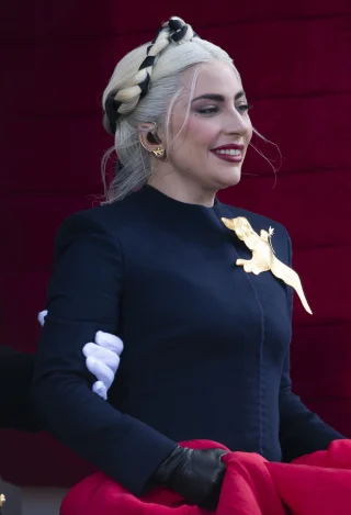 Lady Gaga height profile photo