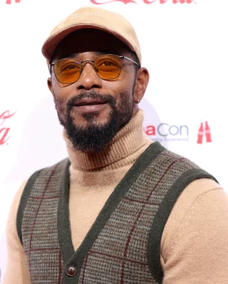 LaKeith Stanfield height profile photo
