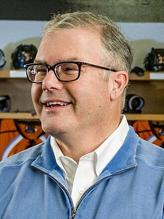 Lamar Hunt Jr. height profile photo