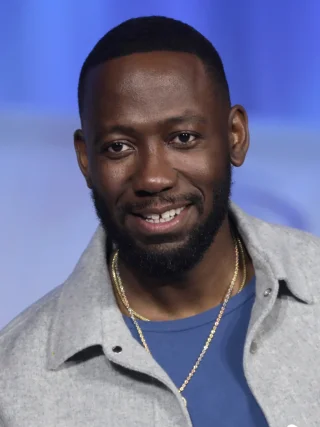 Lamorne Morris height profile photo
