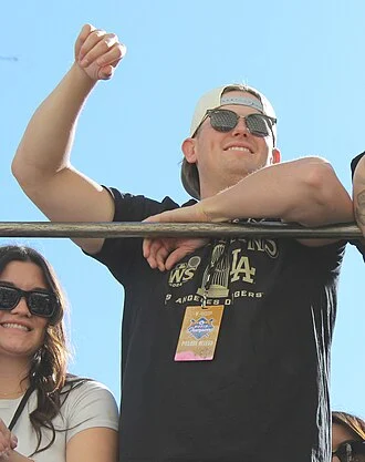 Landon Knack height profile photo