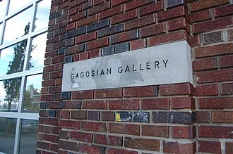 Larry Gagosian height profile photo