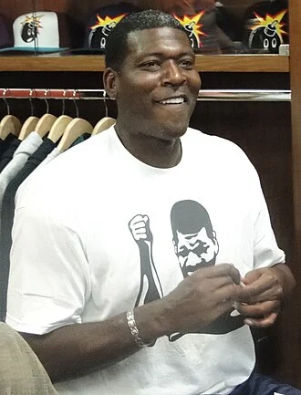 Larry Johnson (basketball, born 1969) height profile photo