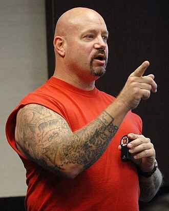 Larry Lawton height profile photo