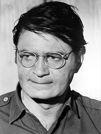 Larry Storch height profile photo