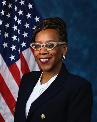 Lateefah Simon height profile photo