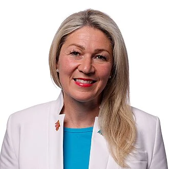 Laura Anne Jones height profile photo