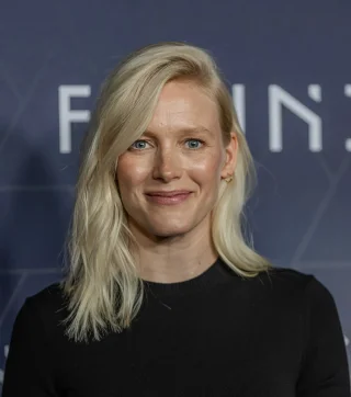 Laura Birn height profile photo