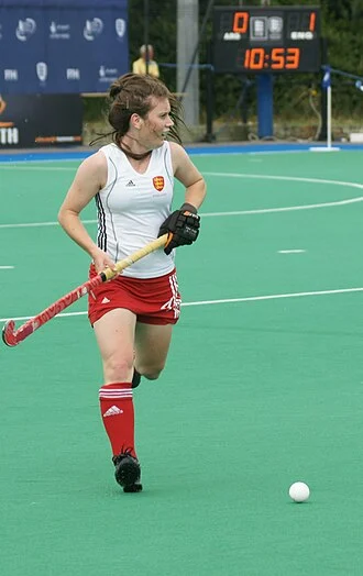 Laura Unsworth height profile photo