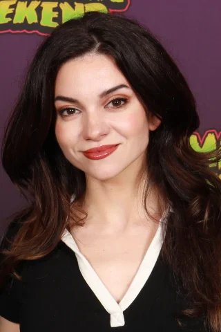 Lauren LaVera height profile photo
