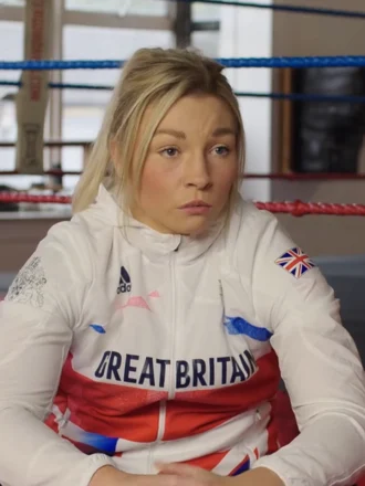 Lauren Price height profile photo