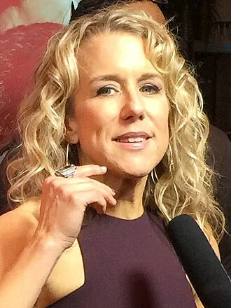 Lauren Weedman height profile photo