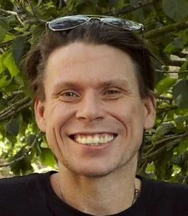 Lauri Love height profile photo