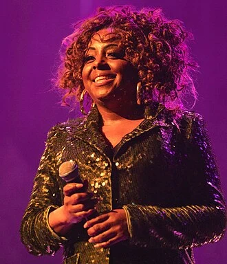 Ledisi height profile photo