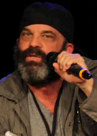 Lee Arenberg height profile photo