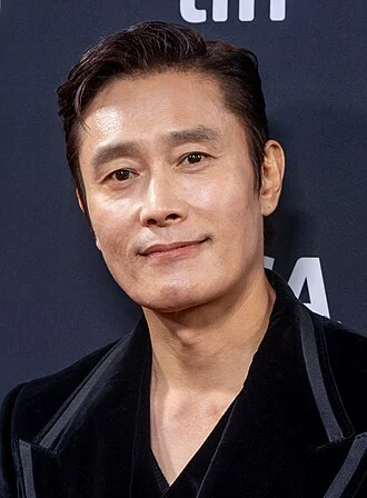 Lee Byung-hun height profile photo
