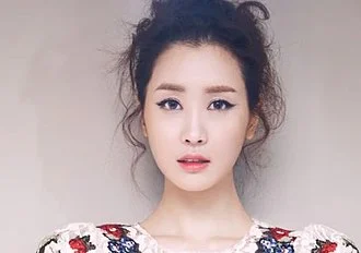 Lee Da-hae height profile photo