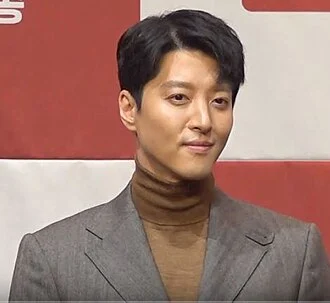 Lee Dong-gun height profile photo